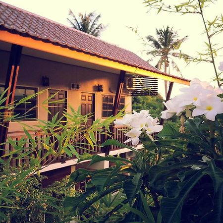 The Outside Inn Ubon Ratchathani Eksteriør billede