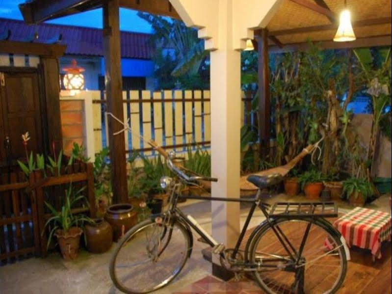 The Outside Inn Ubon Ratchathani Eksteriør billede
